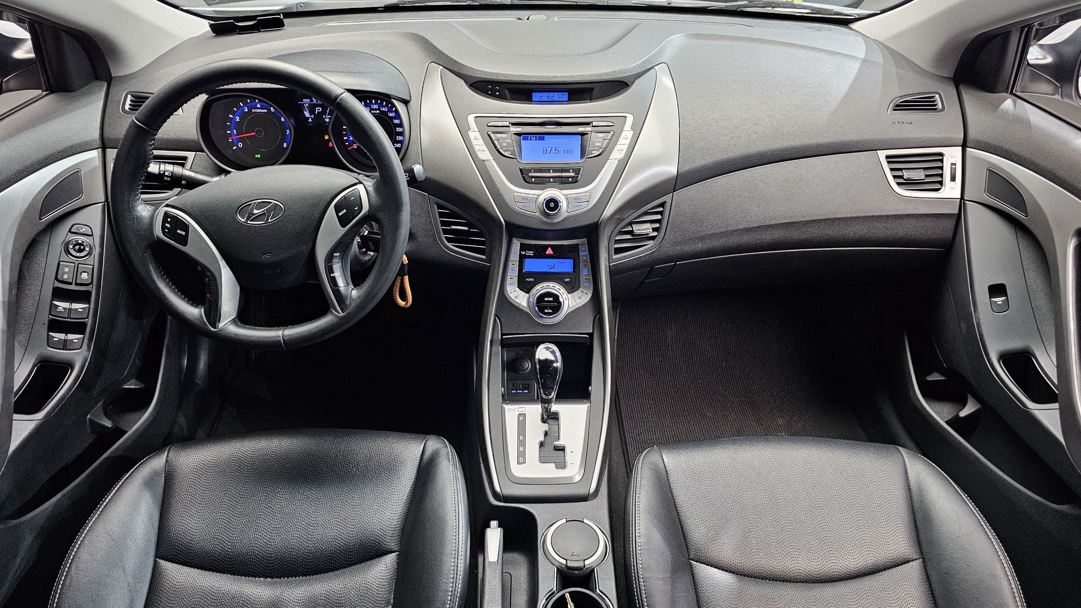 HYUNDAI AVANTE MD 2012