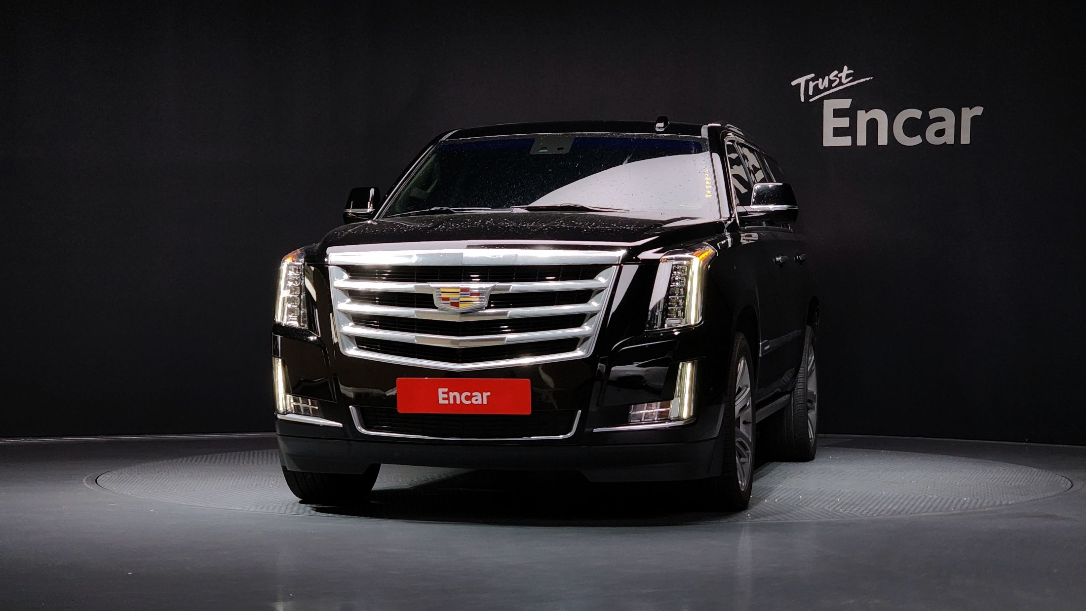 CADILLAC ESCALADE 2018