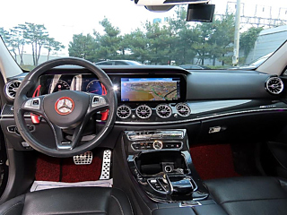 MERCEDES BENZ E-CLASS W213 2017