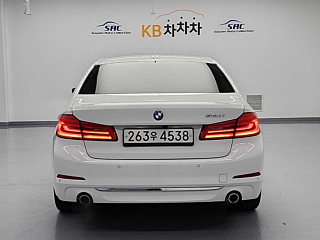 BMW 5-SERIES G30 2020