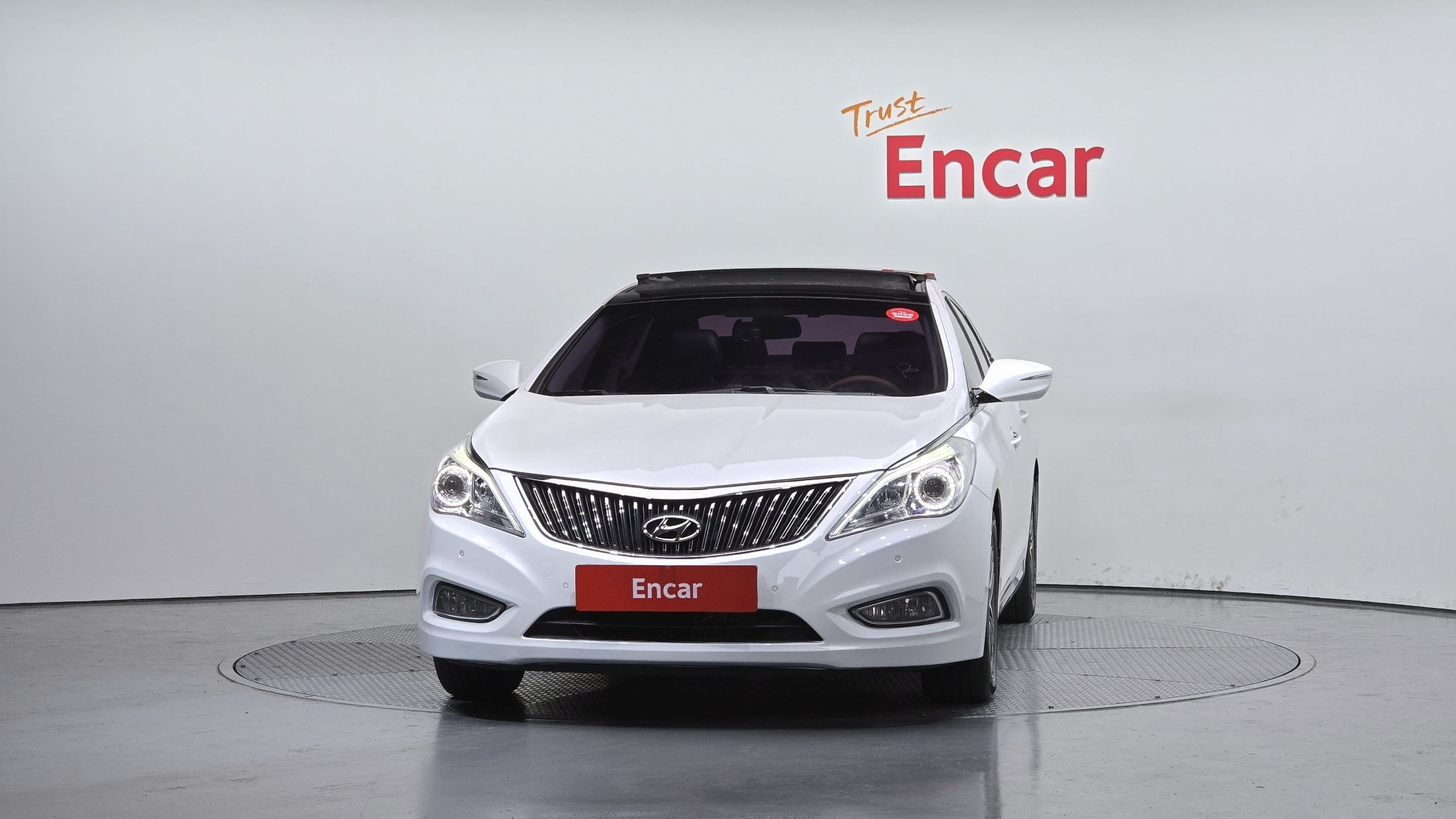 HYUNDAI GRANDEUR HG 2014