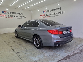BMW 5-SERIES G30 2018