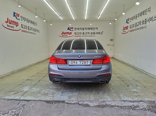 BMW 5-SERIES G30 2018