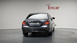 MERCEDES BENZ E-CLASS W213 2019