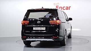 KIA CARNIVAL 2018