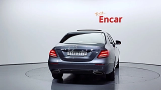 MERCEDES BENZ E-CLASS W213 2020