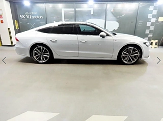AUDI A7 4K 2020