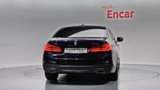 BMW 5-SERIES G30 2019