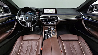 BMW 5-SERIES G30 2019