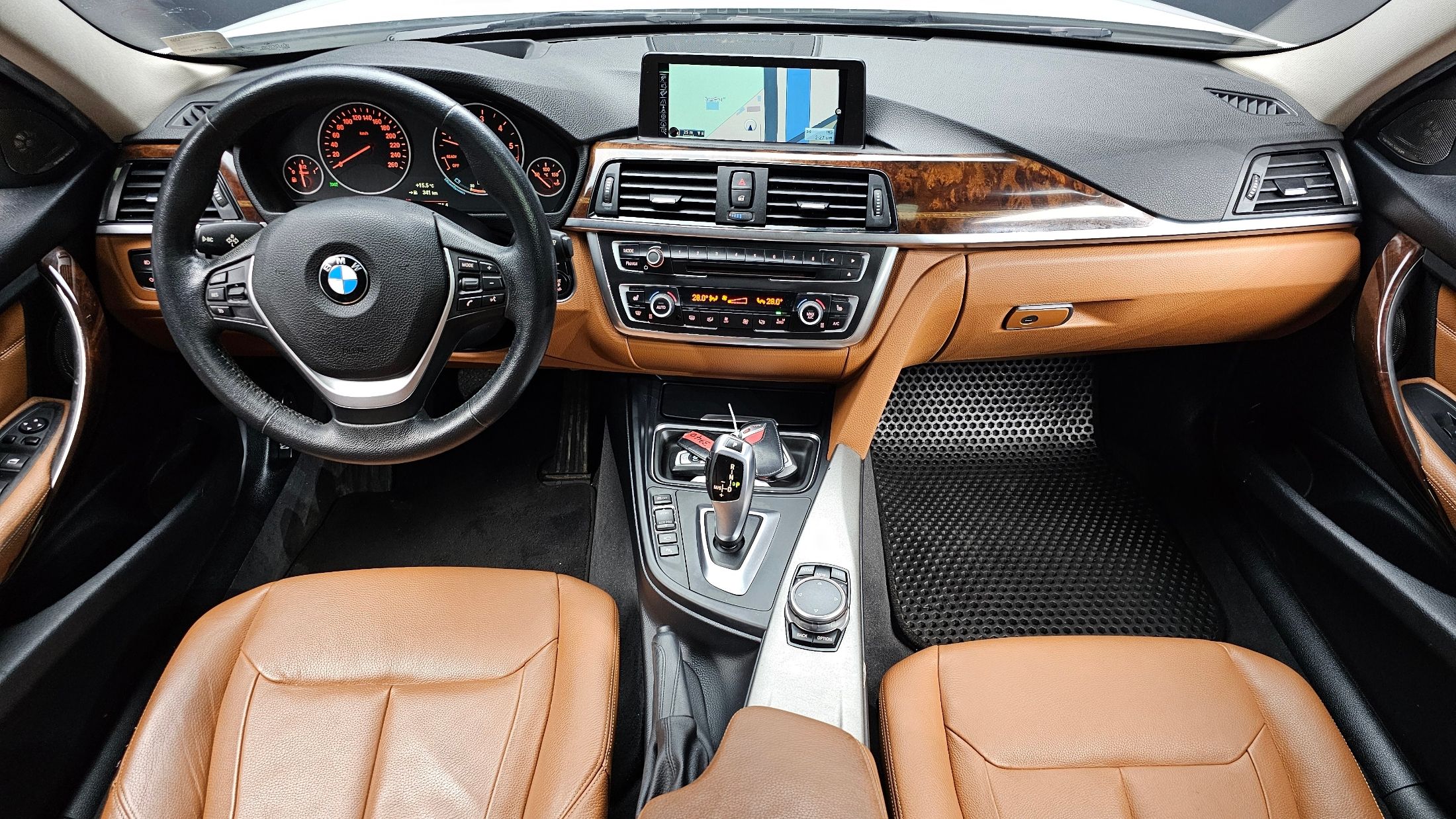 BMW 3-SERIES F30 2015