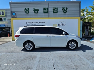 TOYOTA SIENNA 2017