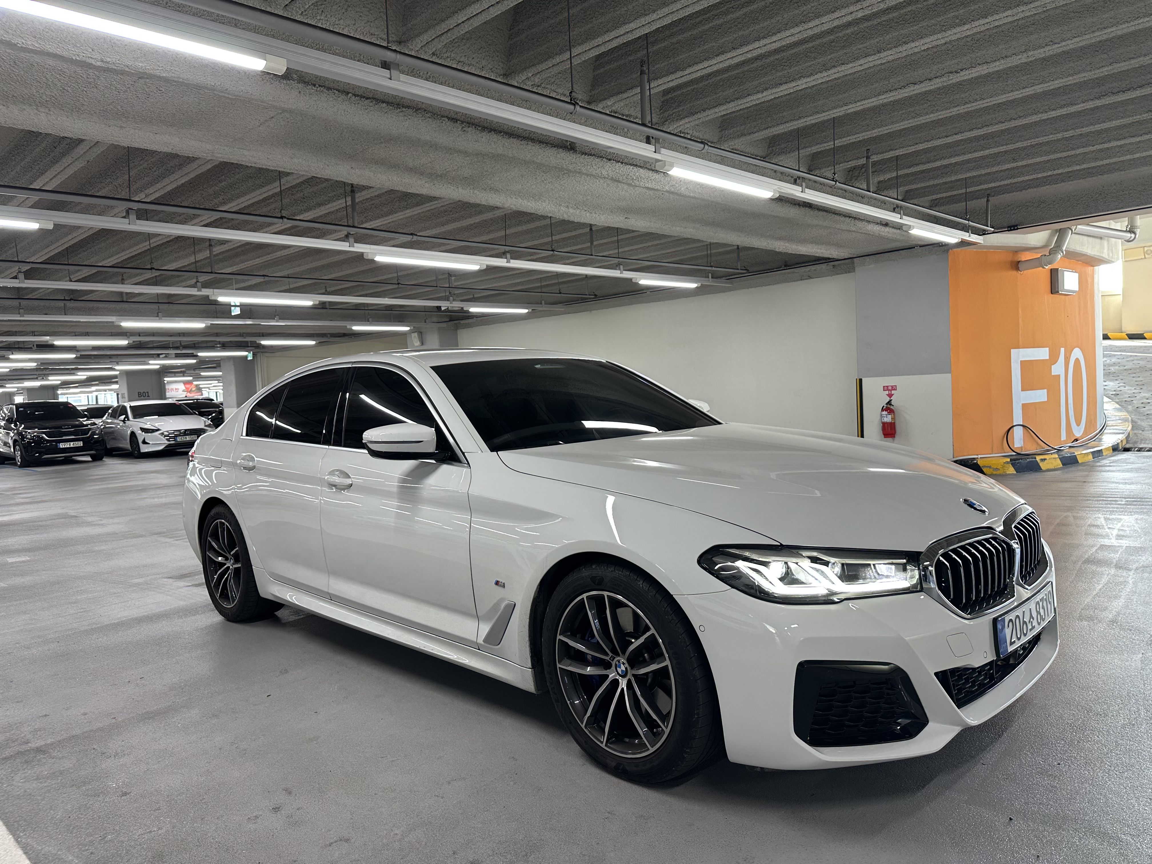 BMW 5-SERIES G30 2022