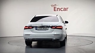 MERCEDES BENZ E-CLASS W213 2020