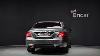 MERCEDES BENZ E-CLASS W213 2020