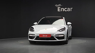 PORSCHE PANAMERA 971 2017