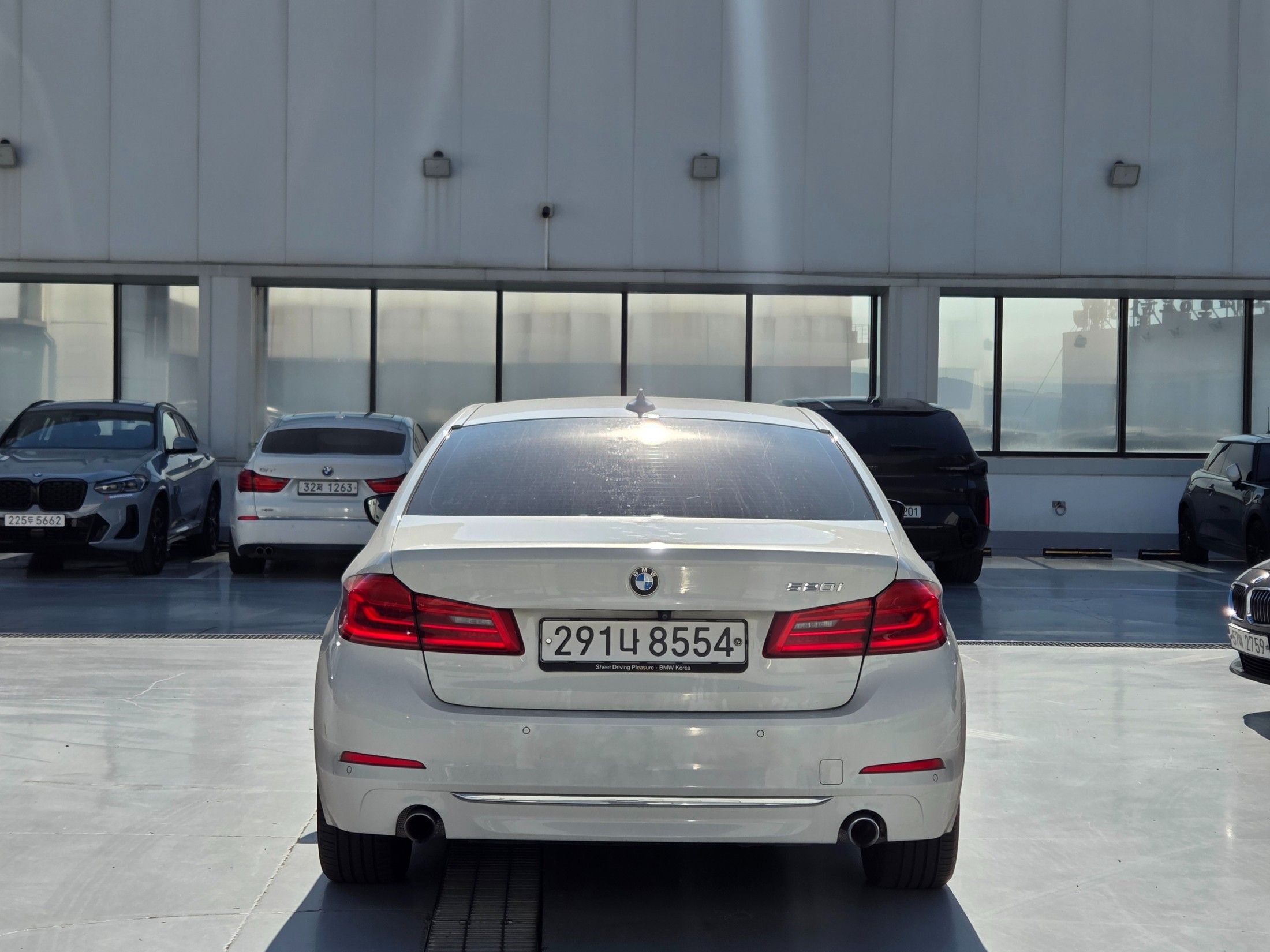 BMW 5-SERIES G30 2019