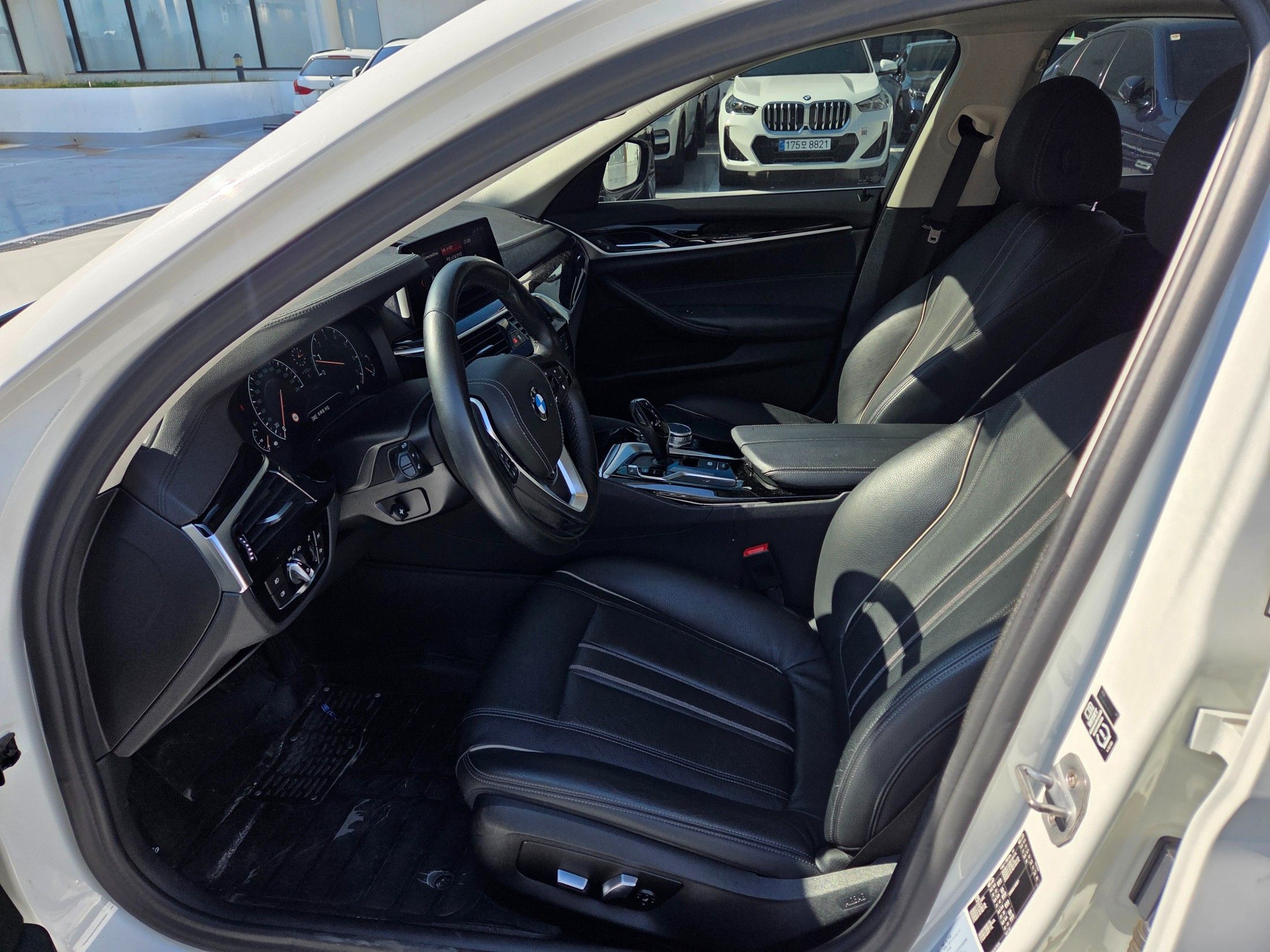 BMW 5-SERIES G30 2019