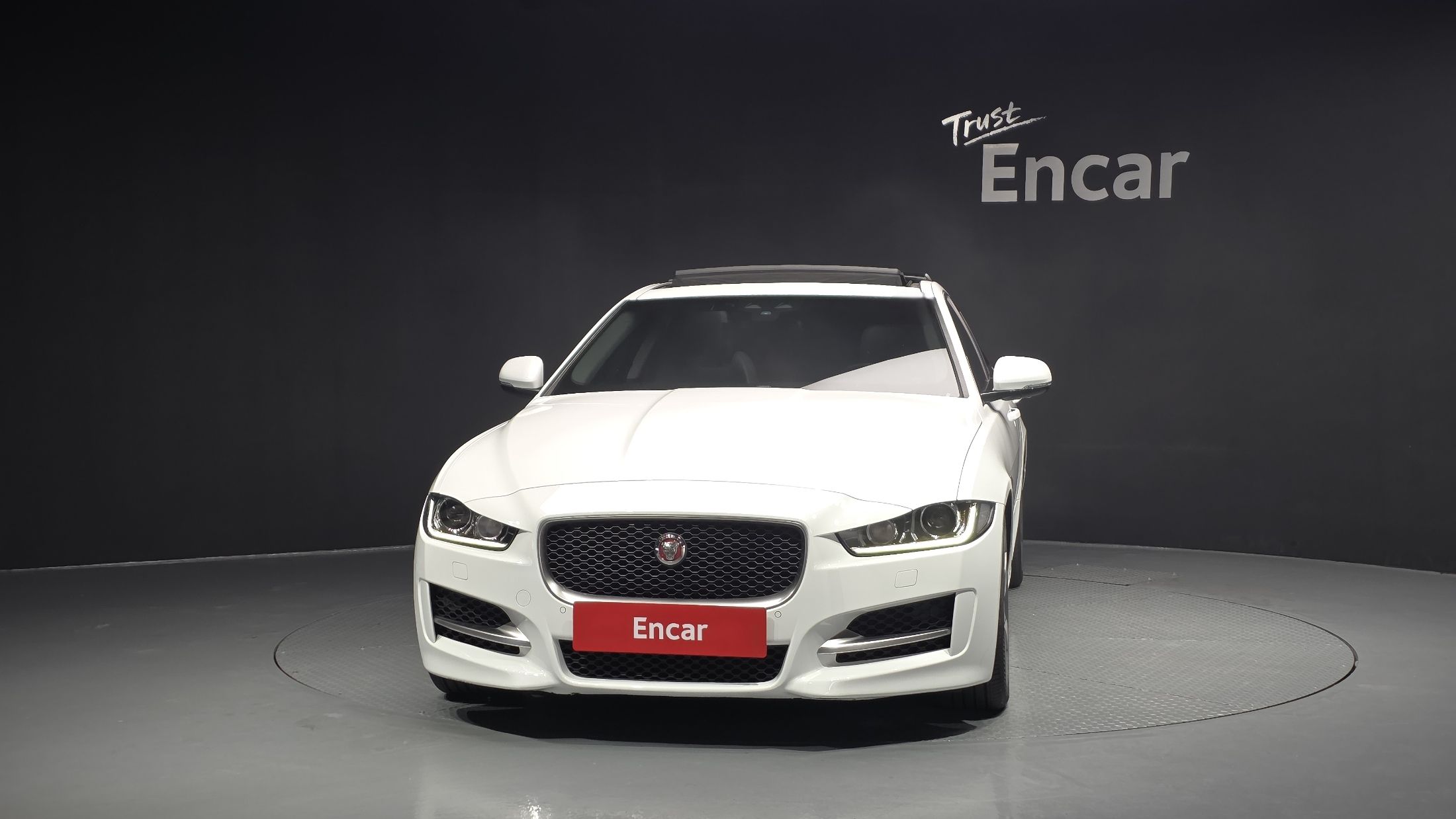 JAGUAR XE 2017