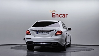 MERCEDES BENZ E-CLASS W213 2020