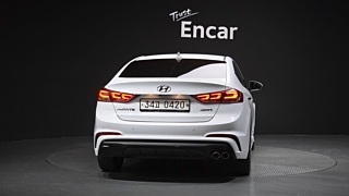 HYUNDAI AVANTE AD 2016