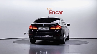 BMW 5-SERIES G30 2018