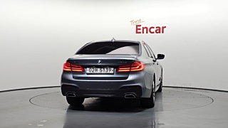 BMW 5-SERIES G30 2018