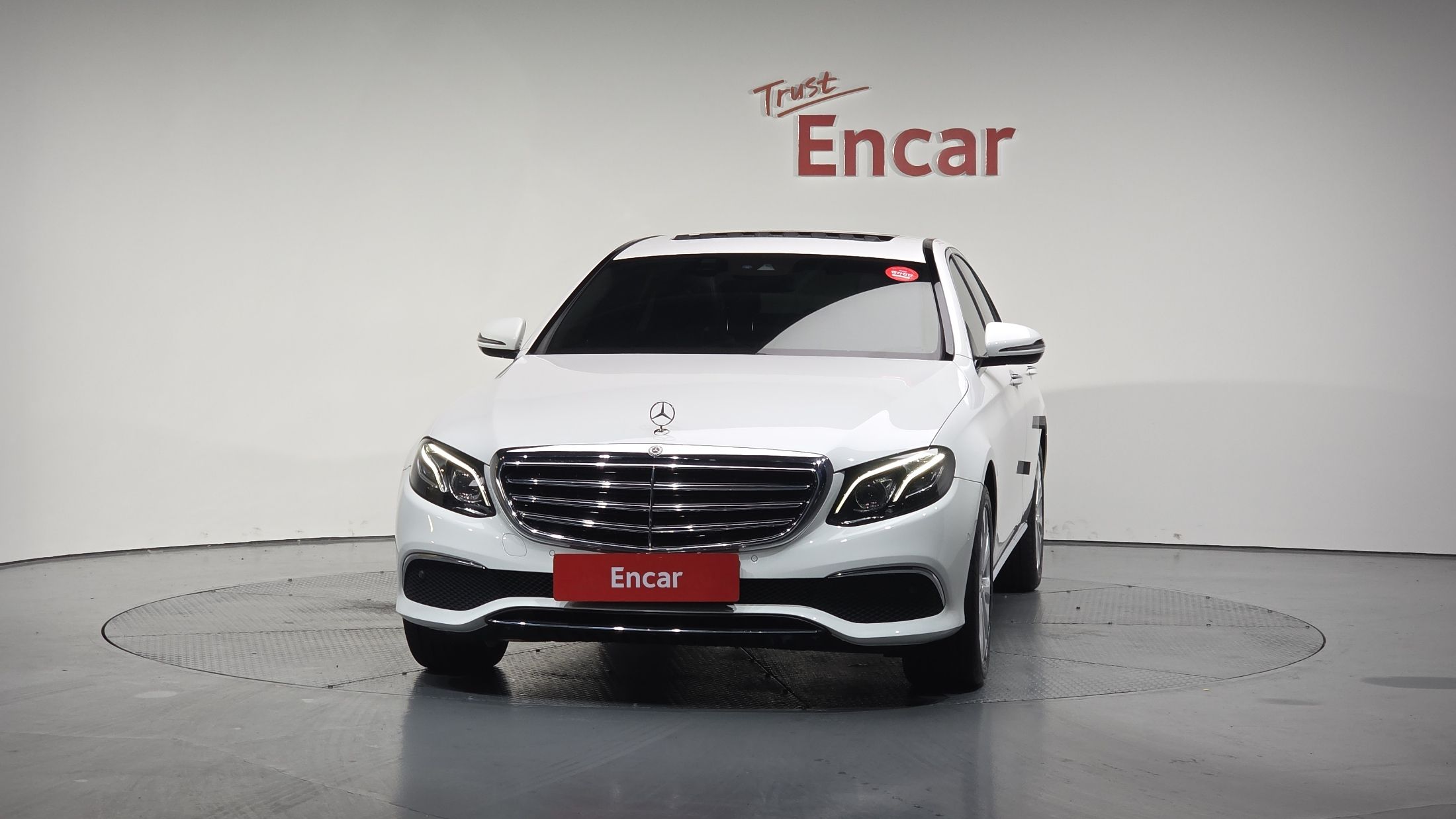 MERCEDES BENZ E-CLASS W213 2019
