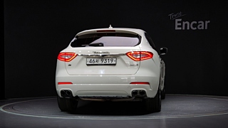 MASERATI LEVANTE 2019