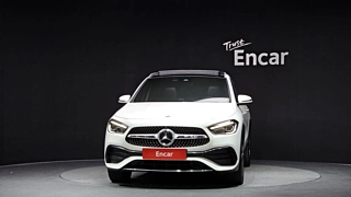 MERCEDES BENZ GLA-CLASS H247 2020
