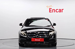 MERCEDES BENZ E-CLASS W213 2020