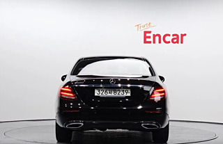 MERCEDES BENZ E-CLASS W213 2020