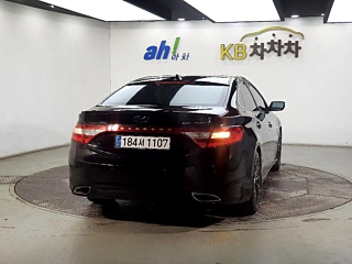 HYUNDAI GRANDEUR HG 2012