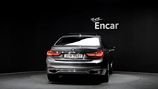 BMW 7-SERIES G11 2017