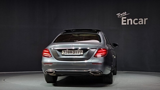 MERCEDES BENZ E-CLASS W213 2019