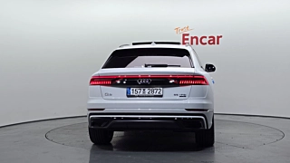 AUDI Q8 4M 2022