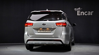 KIA CARNIVAL 2017