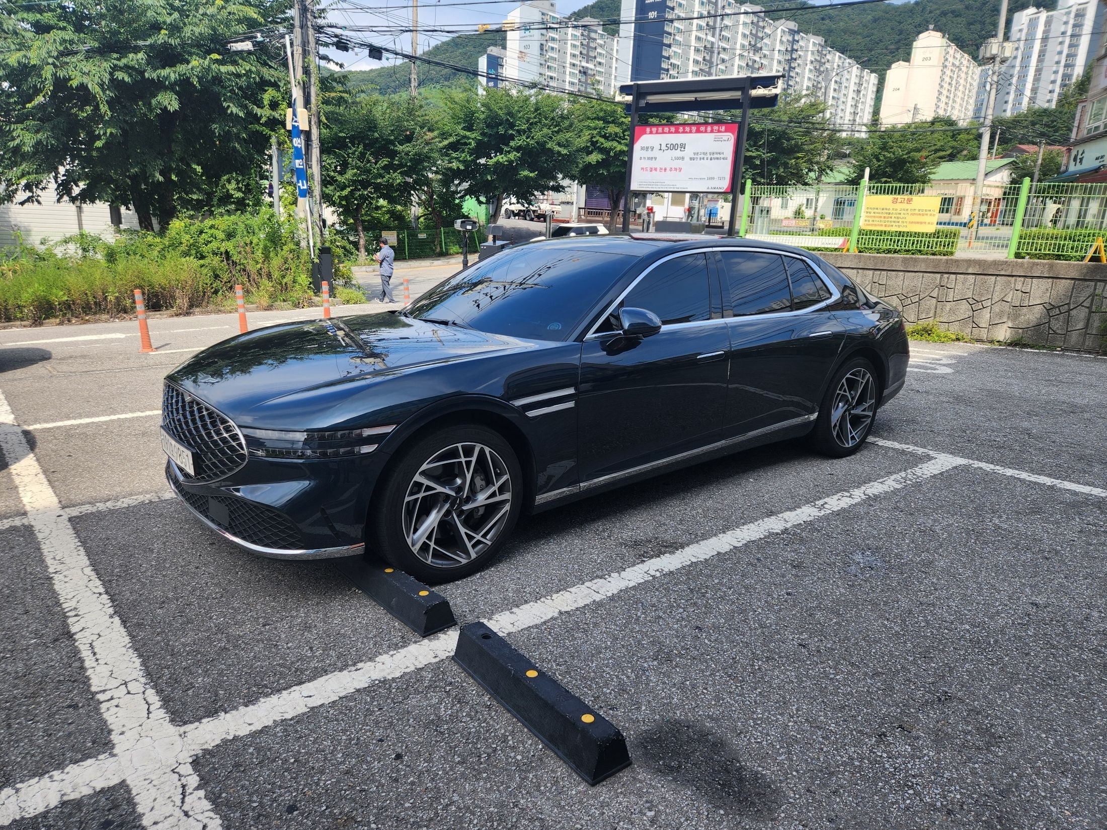 GENESIS G90 RS4 2022