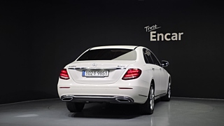 MERCEDES BENZ E-CLASS W213 2020