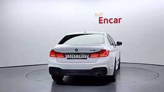 BMW 5-SERIES G30 2020