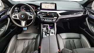 BMW 5-SERIES G30 2020