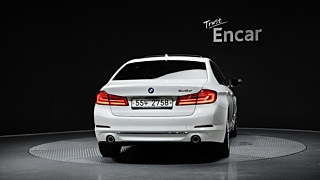 BMW 5-SERIES G30 2018