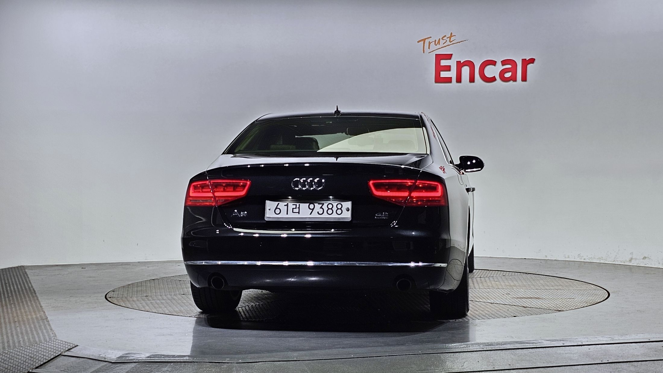 AUDI A8 2011