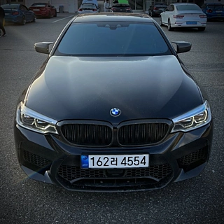 BMW 5-SERIES G30 2017