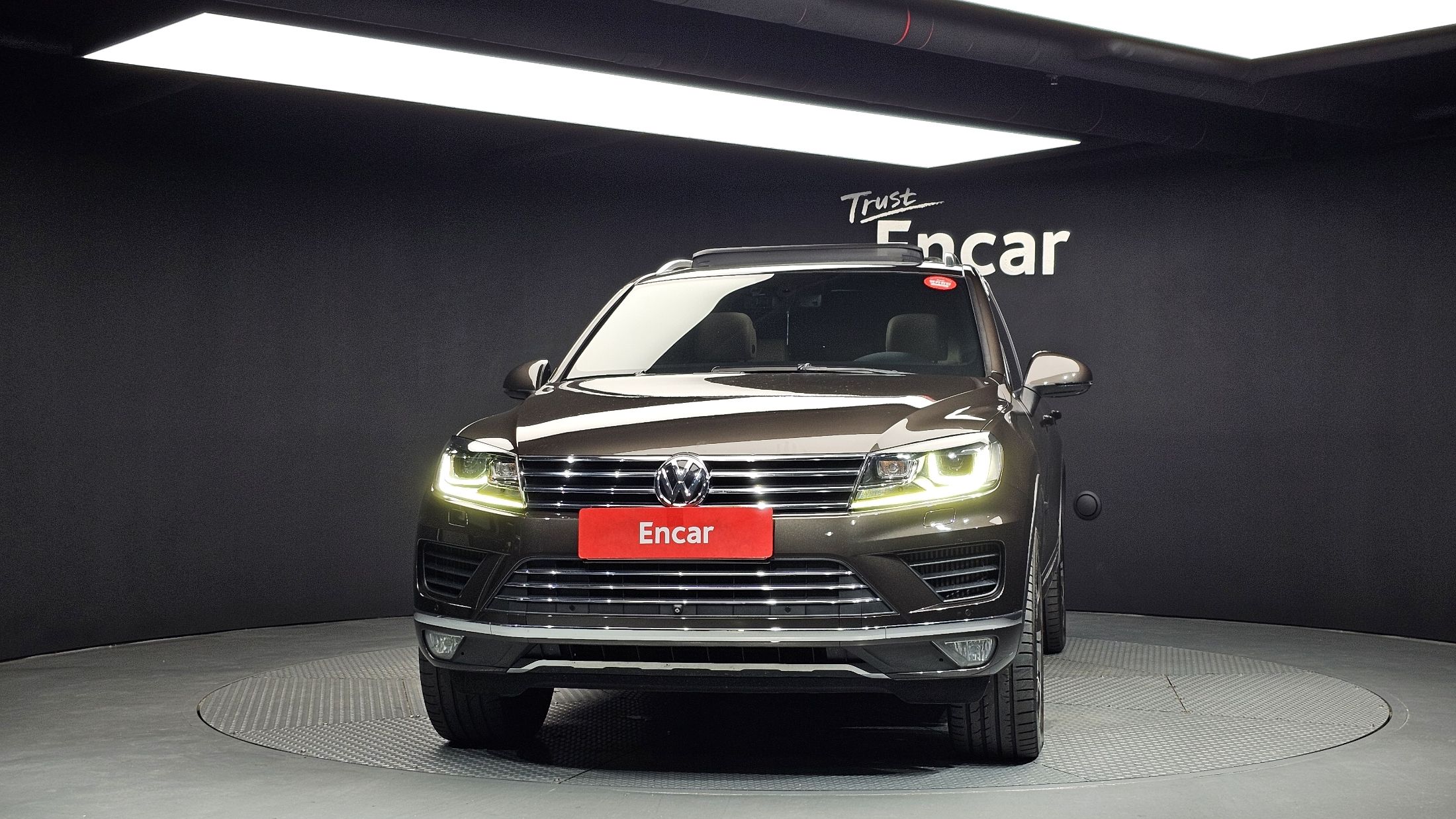 VOLKSWAGEN TOUAREG 2015