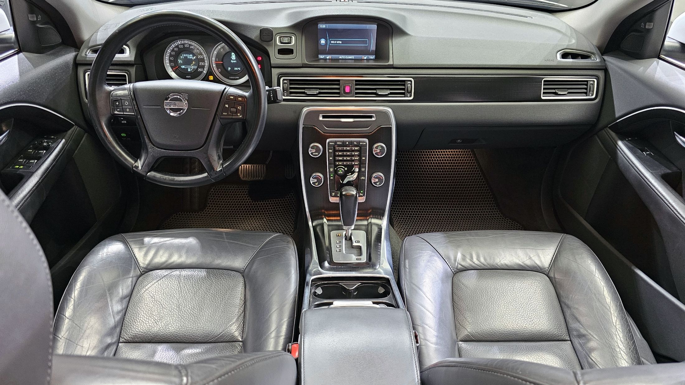 VOLVO S80 2012