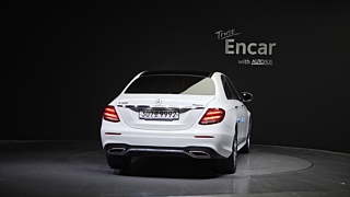 MERCEDES BENZ E-CLASS W213 2020