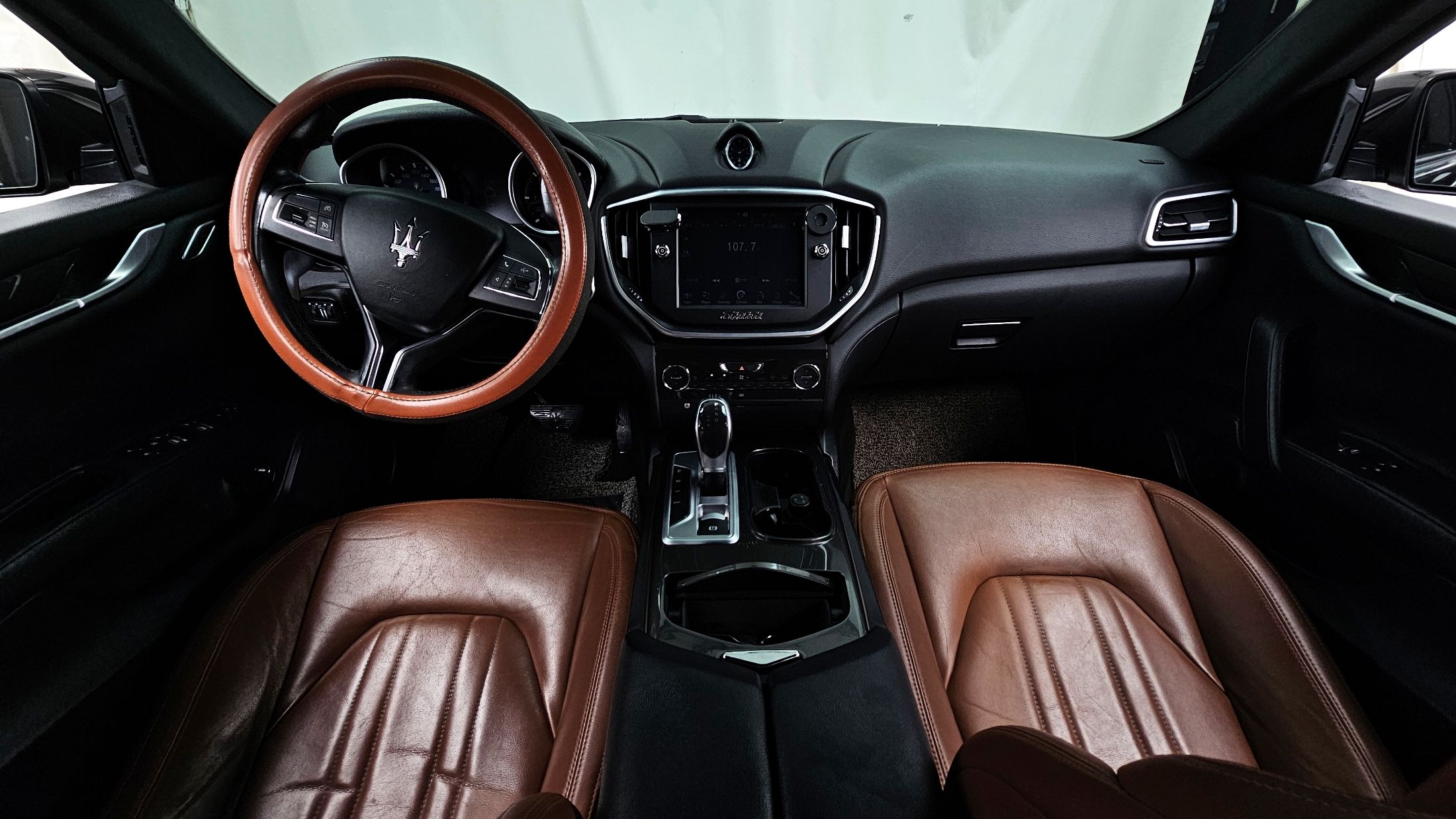MASERATI GHIBLI 2015