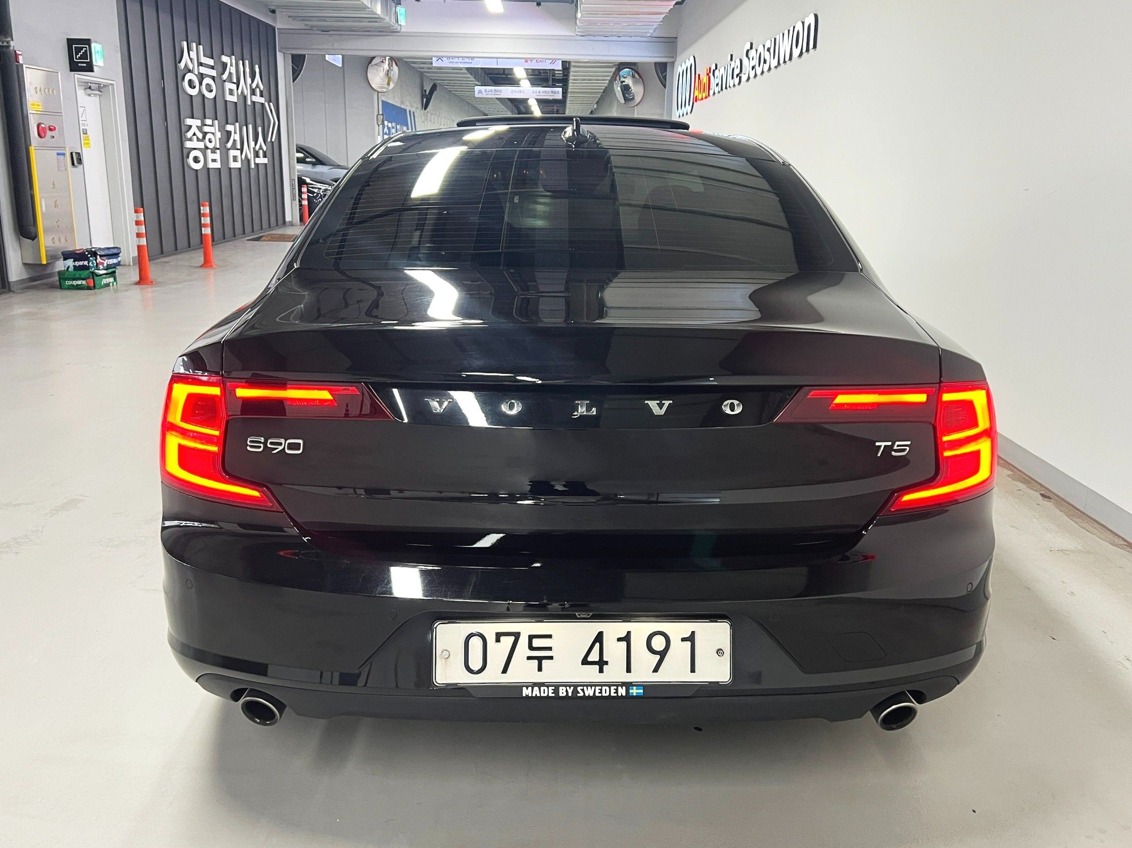 VOLVO S90 2017