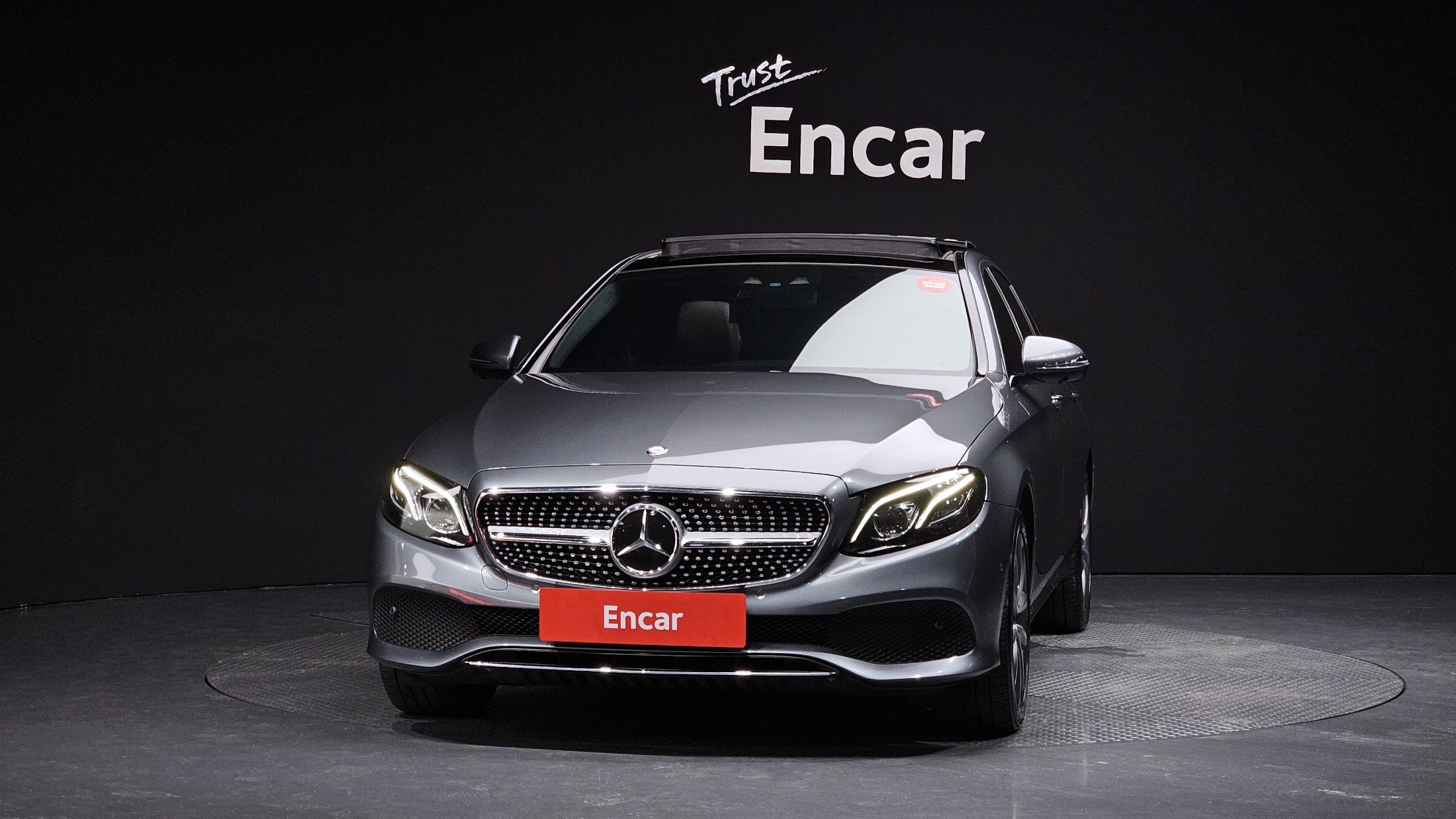 MERCEDES BENZ E-CLASS W213 2016