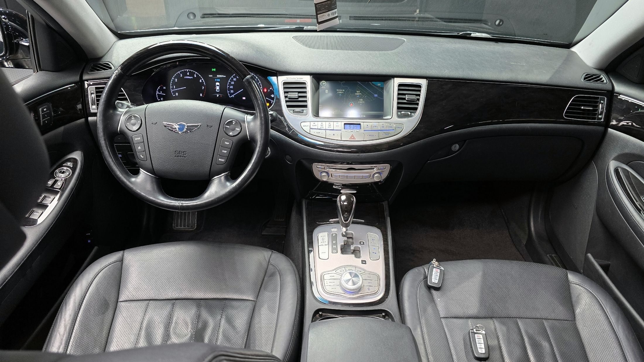 HYUNDAI GENESIS 2013